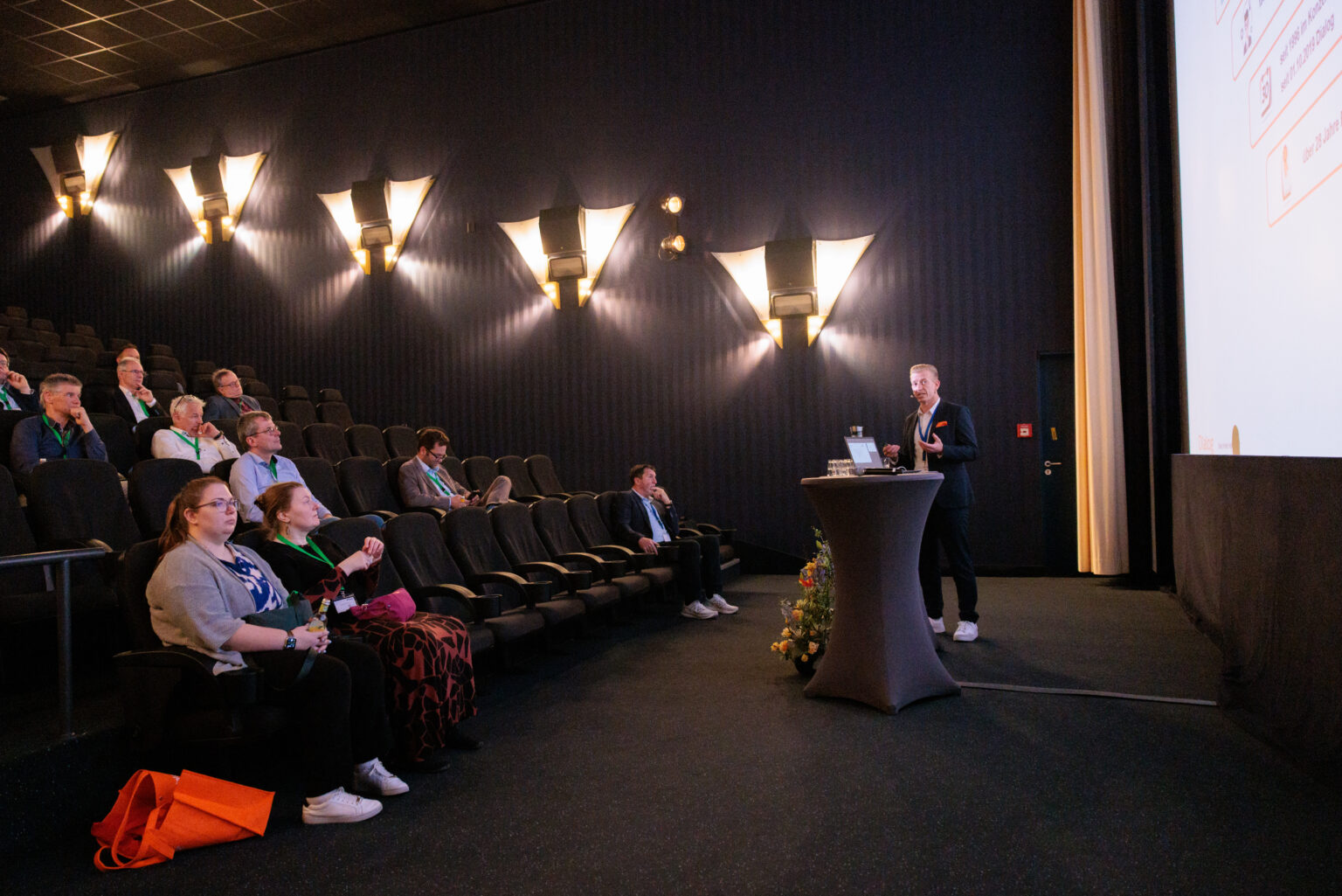 FIT2025 | FiNet Financial Services Network AG der Maklerpool mit ...